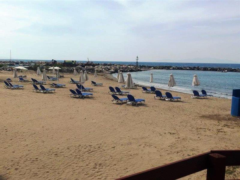 Aegean Breeze 5* Fánai